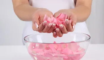 El agua de rosas para la belleza de tu piel