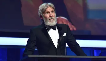 Harrison Ford confundió una pista de aterrizaje y casi provoca una tragedia