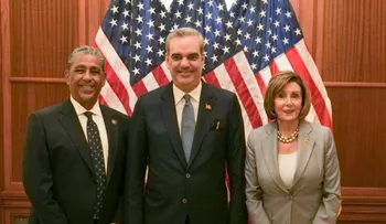 Presidente Abinader se reúne con Nancy Pelosi, presidenta de la Cámara de Representantes de los Estados Unidos