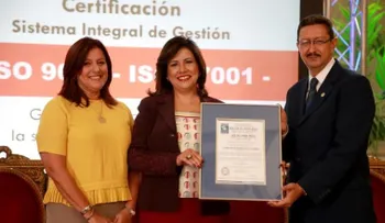 Vicepresidenta recibe certificaciones ISO obtuvo el Siuben