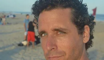 Más de 100 mujeres quieren tener un hijo de este hombre: su esposa está devastada