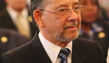 Ministro de Cultura saluda elección de Huchi Lora como Premio Nacional de Periodismo 2016