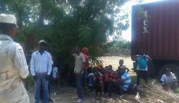 Devuelven cientos de haitianos que trataron de ingresar al país con documentos falsos