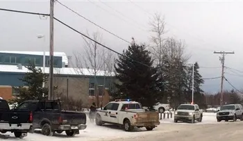 Cuatro muertos tras tiroteo en escuela en el norte de Canadá