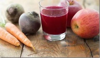 Que pasa cuando mezclas zanahorias, manzanas y remolacha. Un solo vaso destruye muchas enfermedades