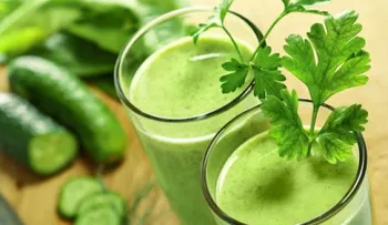 4 beneficios de tomar jugos verdes para mejorar la salud
