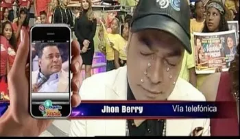 El Pachá llora al escuchar a Jhon Berry, quien botó como un "perro" de su programa