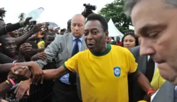 Casi toda" la familia de Pelé pasó la noche de Navidad en el hospital