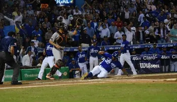 El Licey empata la Serie Final con las Aguilas a un partido 