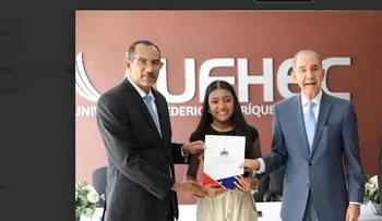 MESCyT entrega 90 becas a estudiantes de la UFHEC