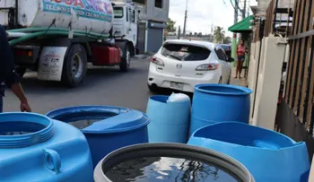 Residentes de Las Charcas denuncian dos meses sin agua potable por avería en bomba de CORAASAN