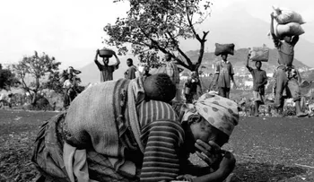 Fueron violadas en el genocidio de Ruanda, y ahora sus hijos son adultos