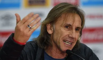 Ricardo Gareca pide tiempo a Perú y declara que por ahora es "un técnico libre"