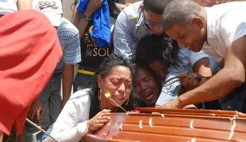Familiares de estudiante ultimado por policías piden justicia 