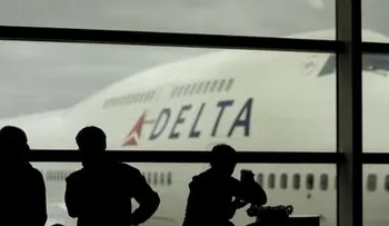 Avión de Delta realiza aterrizaje de emergencia en Denver 