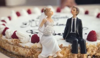 Hombre dejó plantada a su novia en el altar, por culpa de WhatsApp