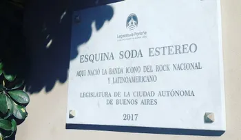 La Legislatura de Buenos Aires rinde homenaje a Soda Estereo. Sí, con error