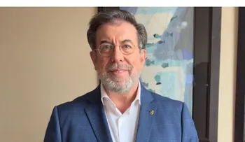 Carlos Egea advierte sobre dormir con la boca abierta