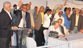 PRD juramenta dirigentes del PRM y PRSD