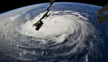 El huracán Florence se acerca a categoría 5: más de 1 millón de personas evacuadas