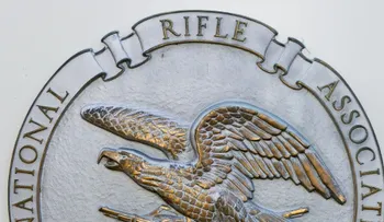 NRA elimina retuit con mensaje para comprar armas como regalo por San Valentín