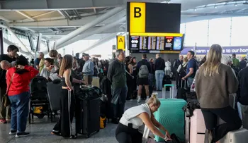 Reino Unido: cancelan 177 vuelos más por fallo técnico en sistemas de control aéreo