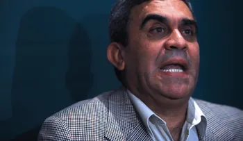 Revocan medida de libertad condicional al exministro venezolano Raúl Isaías Baduel