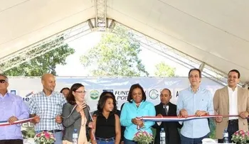 Fundación Popular colabora para llevar luz a 280 familias de Arroyo Frío