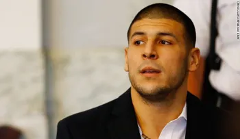 Revelan qué le escribió Aaron Hernández a su novia en la carta de suicidio