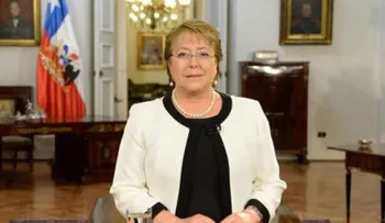 Exmarido de Michelle Bachelet dice su hijo "no robó nada" con negocio inmobiliario