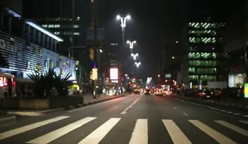 Automovilista atropella a 15 personas en Brasil 