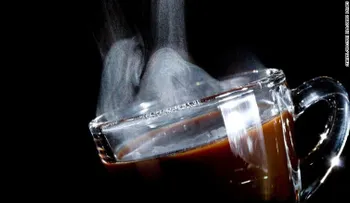 Las bebidas muy calientes podrían causar cáncer, dice la OMS