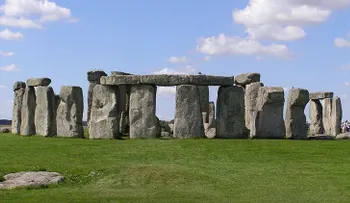 ¿Una sala de conciertos de dos pisos?: Una nueva teoría revisa el monumento de Stonehenge 