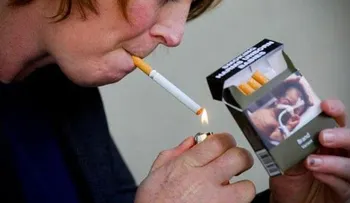 Fumar cigarros mentolados genera más adicción a la nicotina