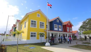 La primera dama y la directora del Inaipi inauguran servicios en dos Caipi en Santo Domingo Este