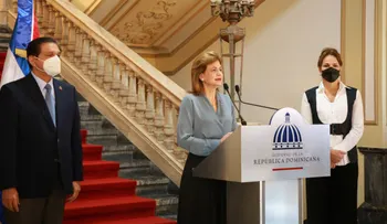 Vicepresidenta y ministro de Salud Pública y Asistencia Social anuncian ampliación de VacúnateRD