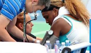 Serena Williams abandona torneo Abierto de Wuhan 