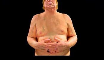Donald Trump: una estatua desnudo sorprendió a turistas en NY (VIDEO)