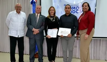 Rehabilitación entrega premios a ganadores de su concurso de fotografía 