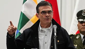 Canciller boliviano insta a Chile a definir "qué clase de vecinos" quieren ser