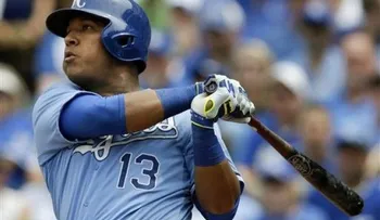 En regreso de Ventura, Reales concretan barrida ante Rays 