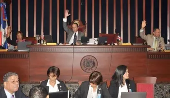 Senado aprueba modificación CP que castiga el sicariato y el uso de ''acido del diáblo''