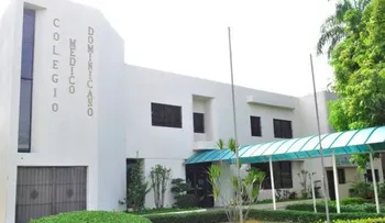 Colegio Médico entrega propuestas al Gobierno