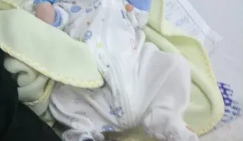 Una adolescente se convierte en madre del primer bebé del 2019 en RD 