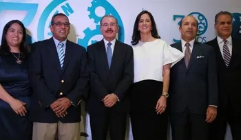 Presidente Medina participa en celebración 30 aniversario de industriales de Santiago