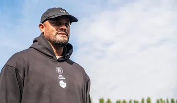 Vincent Kompany, estable tras desmayarse en el campo de entrenamiento del Bayern Múnich y permanecerá varias semanas de baja