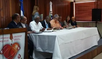 Salud Pública y universidades se comprometen a incentivar donación de sangre en el país