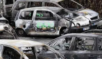 Francia: Violentos disturbios sacuden París