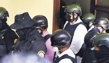 Moya saca los pies a Jean Alain Rodríguez, lo delata y desacredita, dice que no le debe ninguna lealtad