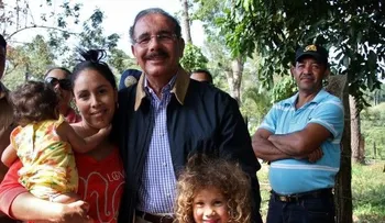 Presidente felicita a las madres en su día